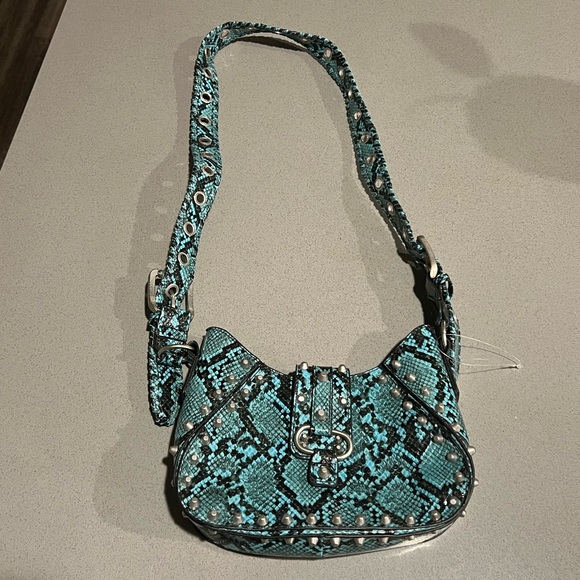 NWOT Urban Outfitters Devon Studded Crossbody Bag - Picture 3 of 5